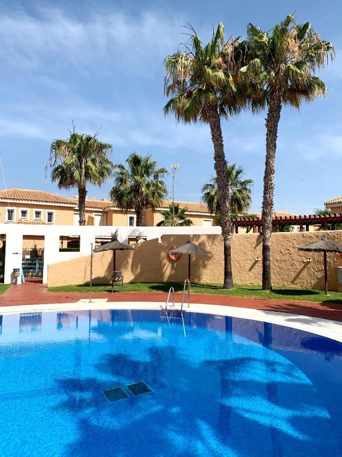 Marinas Sol - Tu Hogar Con Jardin Privado! Apartment Vera Luaran gambar